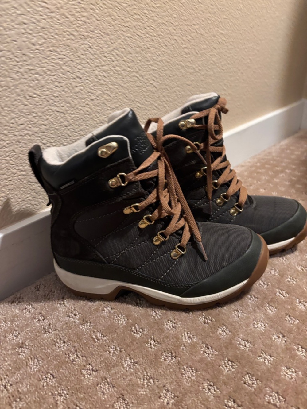 SOREL Dark Green and Brown Waterproof Winter Boots